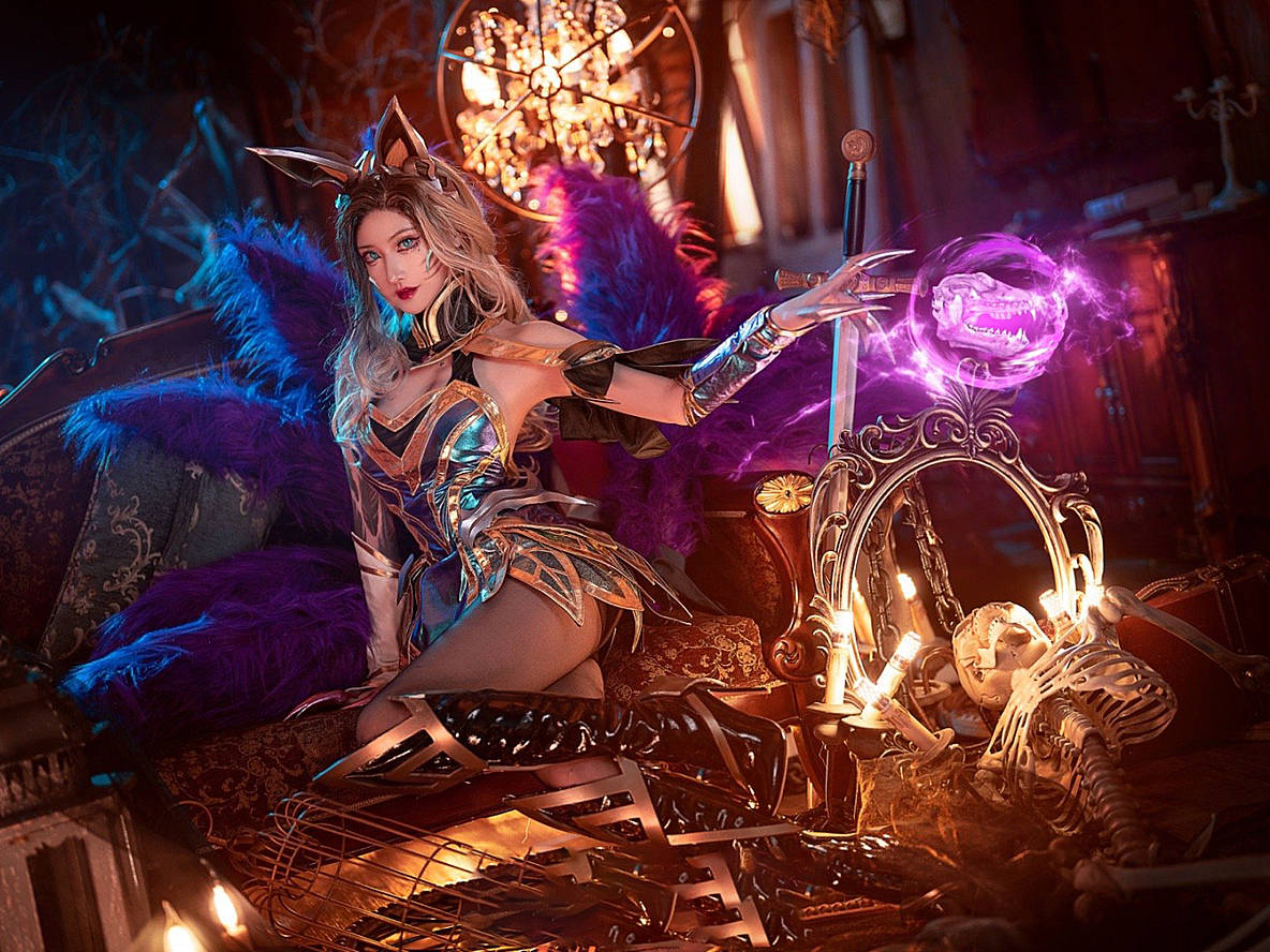《英雄联盟》魔女阿狸cosplay