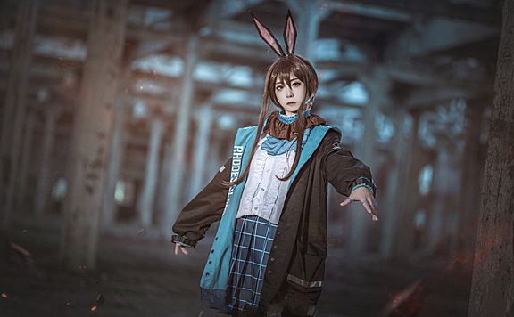 《明日方舟》阿米娅cosplay