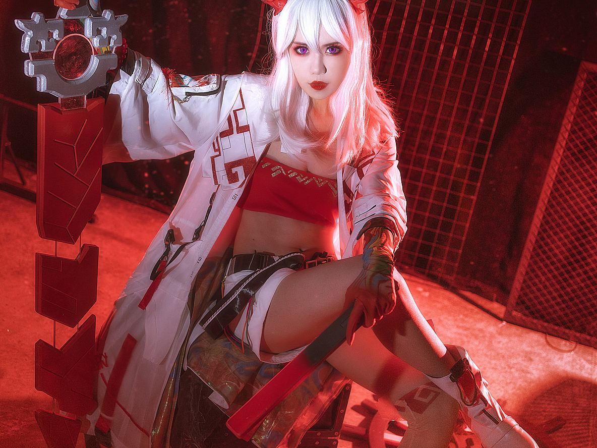 明日方舟 年cosplay