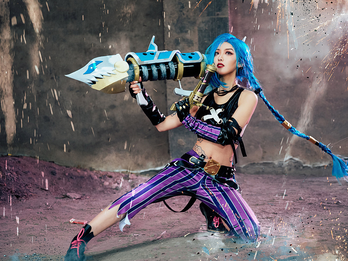 《英雄联盟》金克丝cosplay