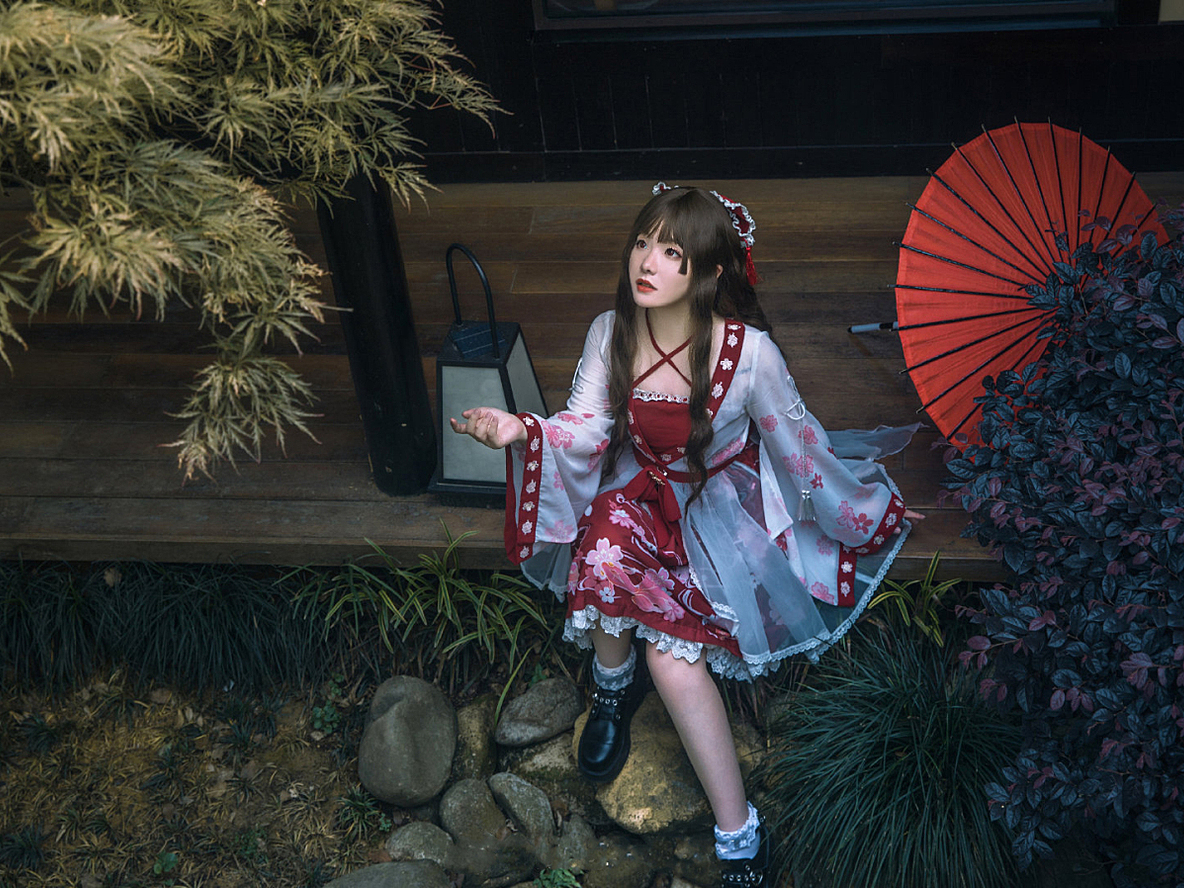 lolita私影，夏天要过去啦