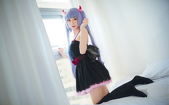 《NEW GAME!》凉风青叶小恶魔cosplay