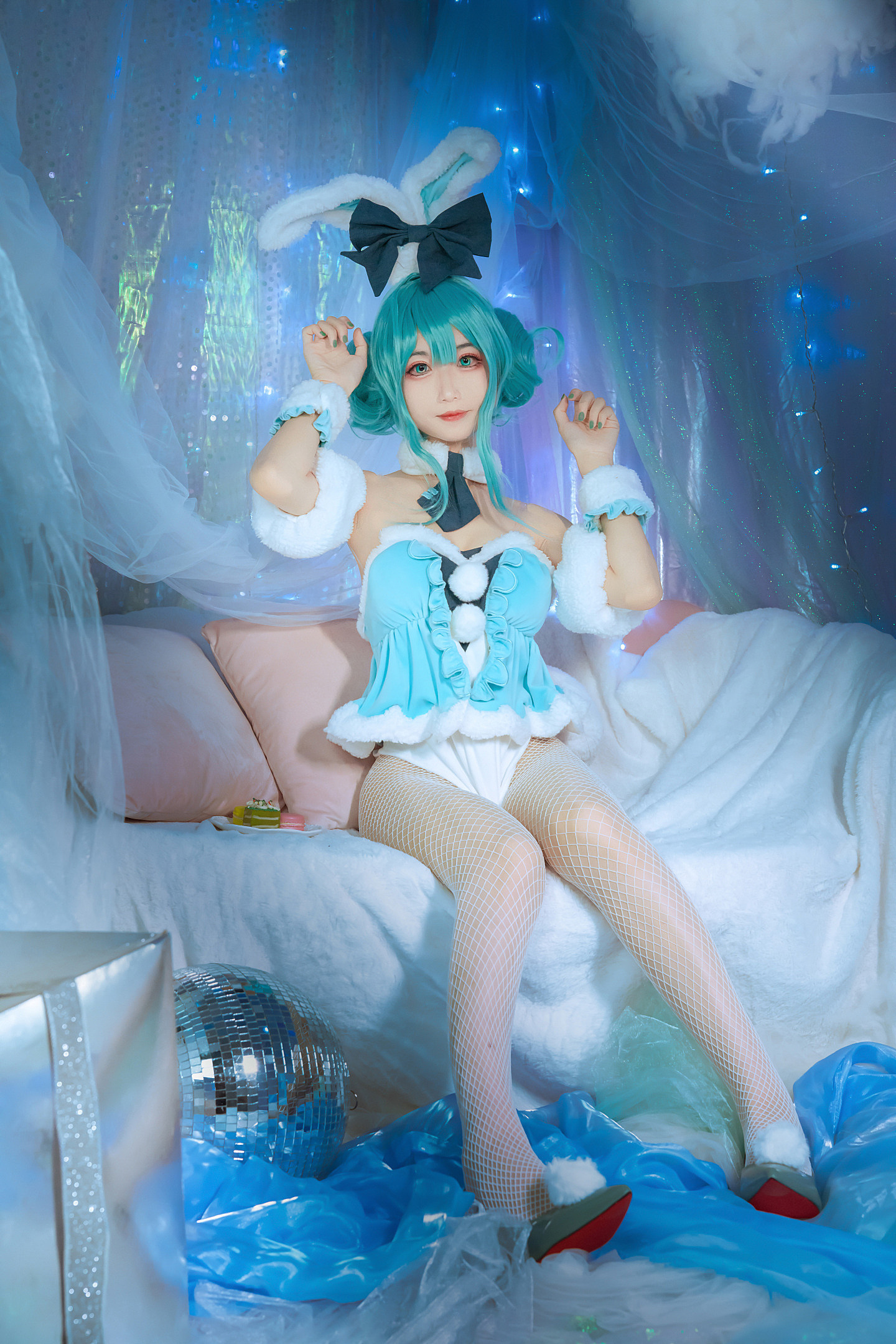初音未来cosplay,是软软的小白兔