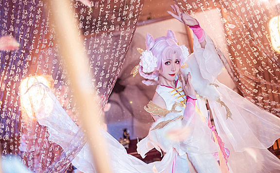 《王者荣耀》嫦娥拒霜思cosplay