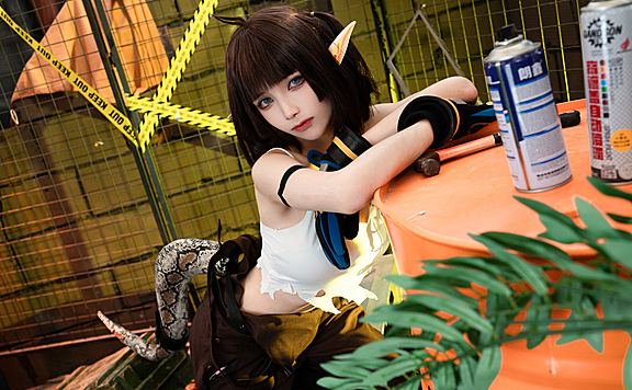 《明日方舟》森蚺cosplay