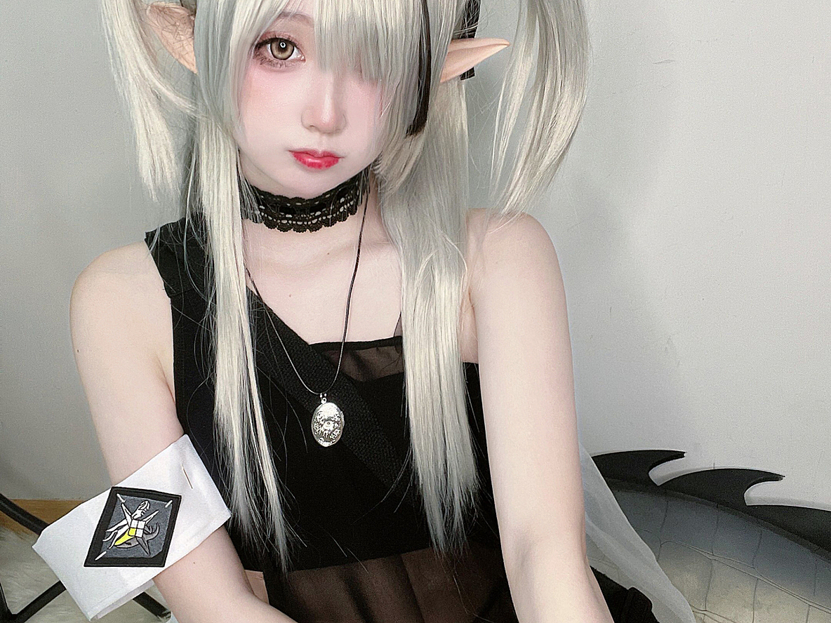 《明日方舟》特米米夏活泳装cosplay