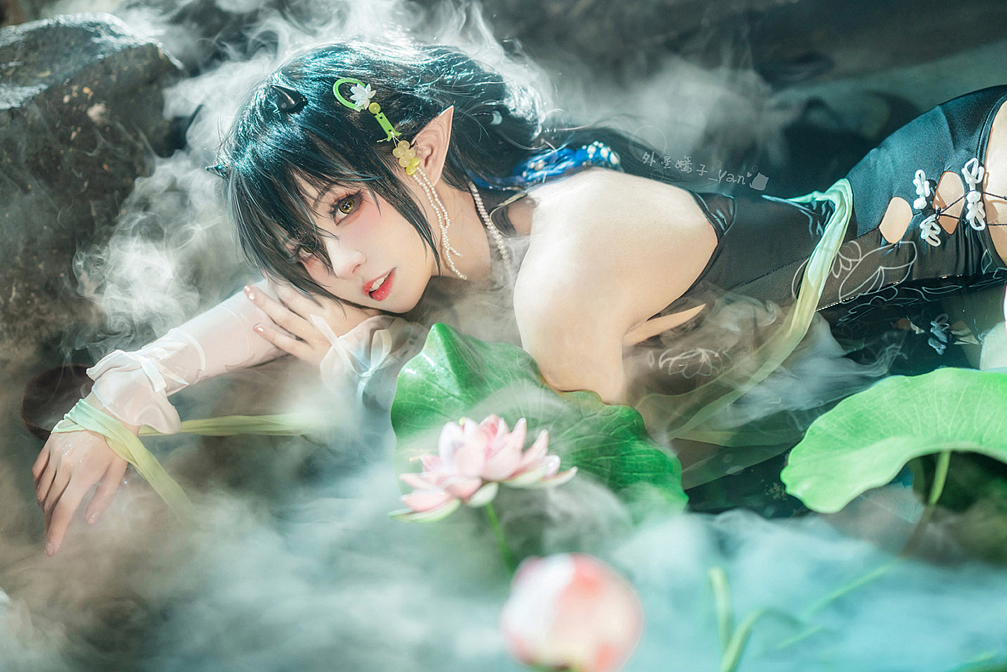 《明日方舟》夜半 夏卉cosplay