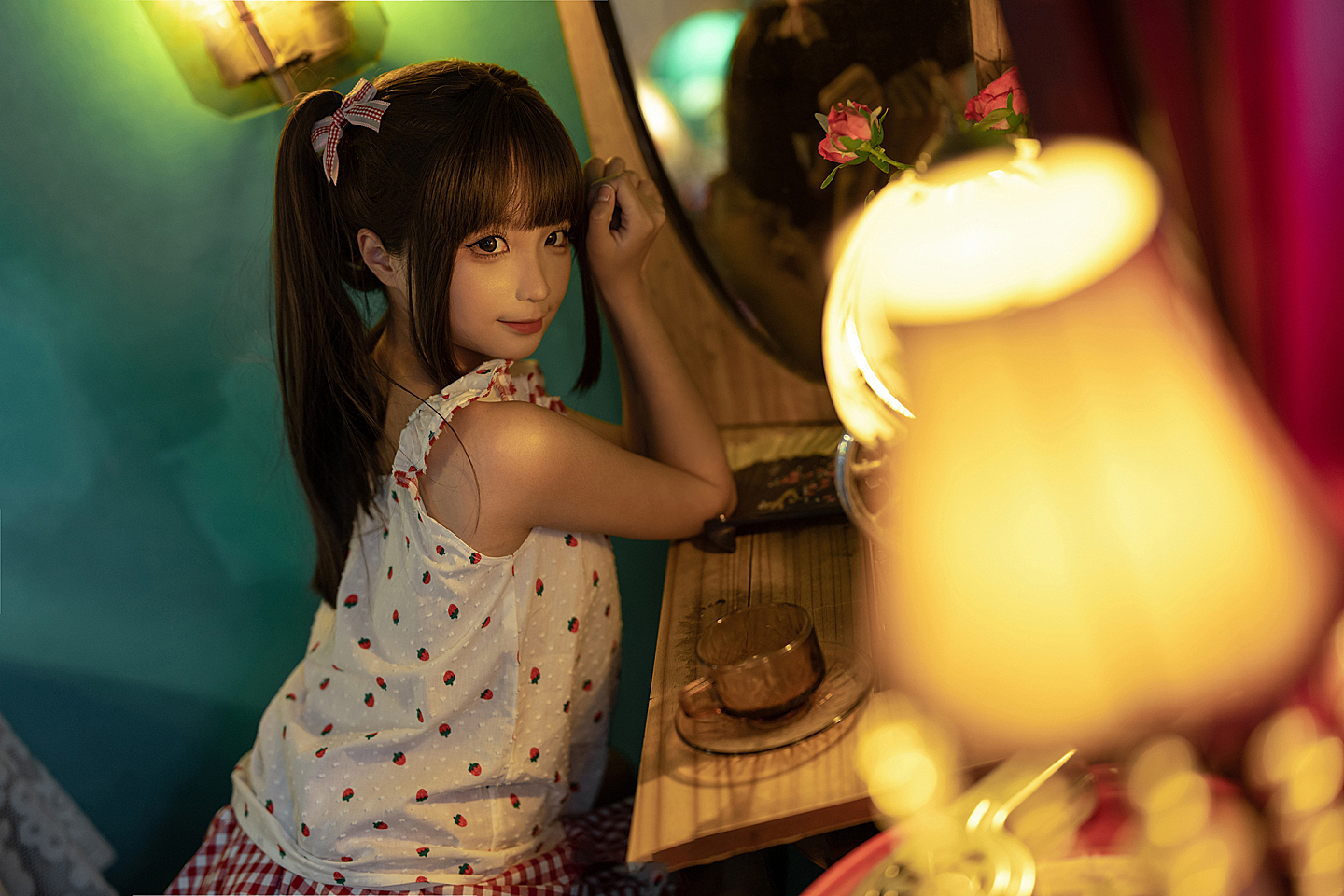 《红格子》清凉少女
