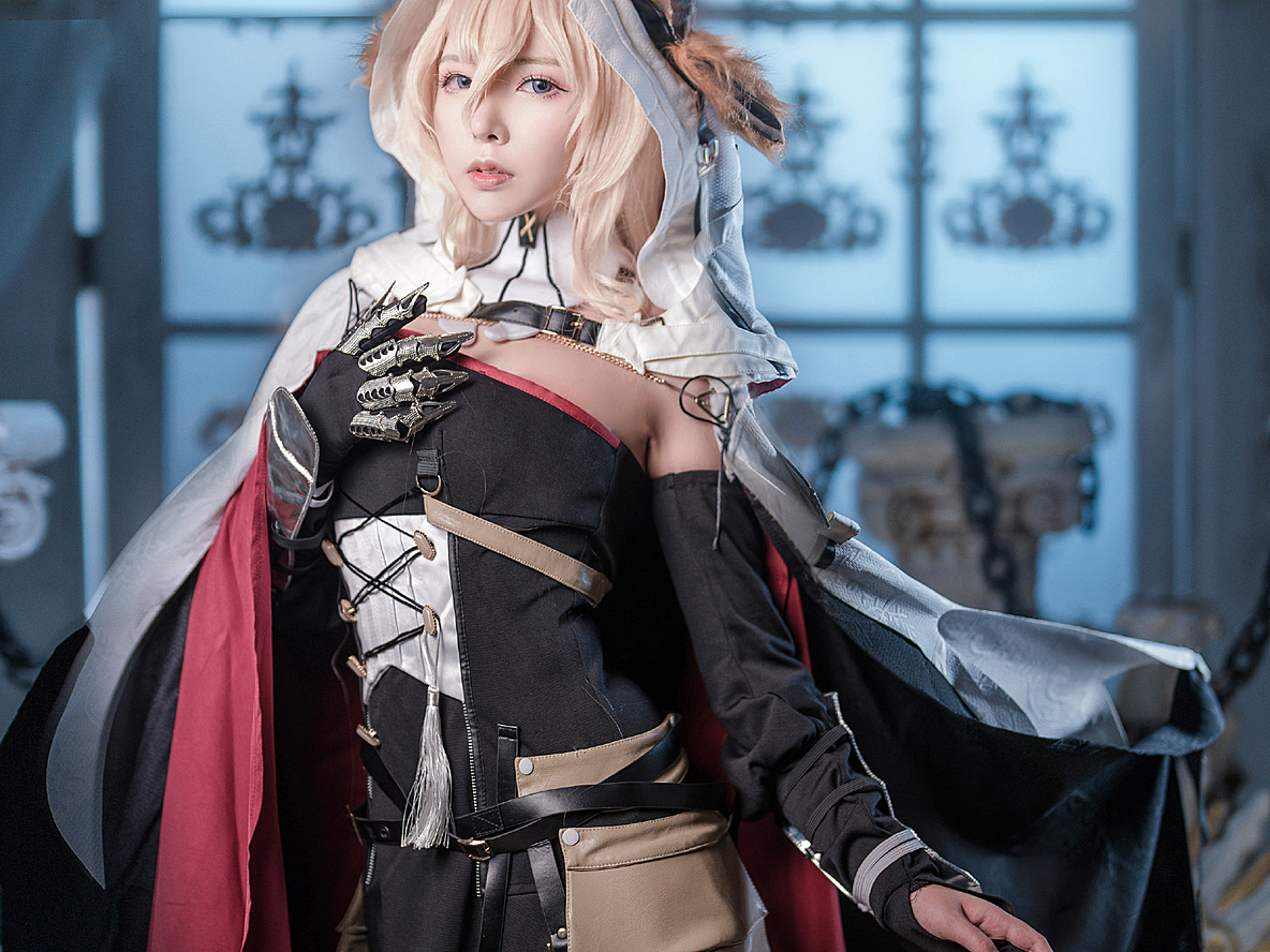 《明日方舟》烛骑士cosplay欣赏@妍子坚不可摧