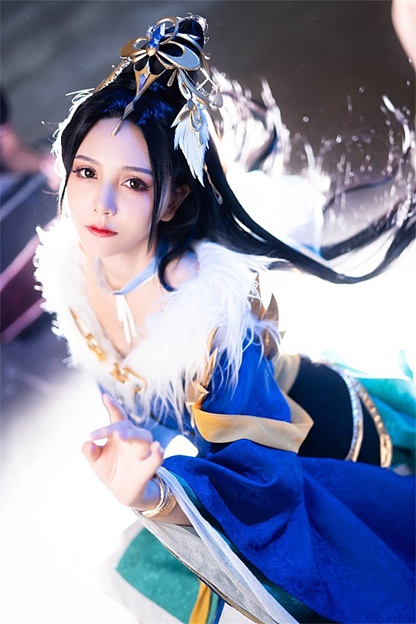 高能预警 一大波游卡COSER小姐姐美照来袭!