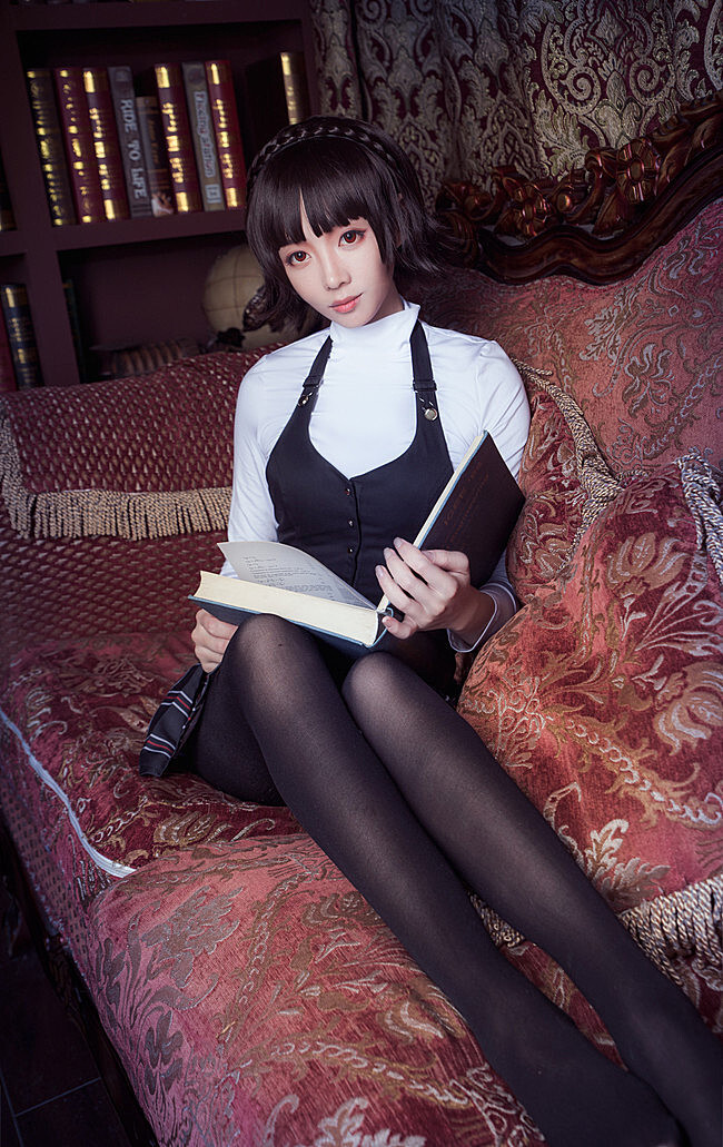 【cos正片】好精致的小姐姐《女神异闻录5》新岛真cosplay欣赏