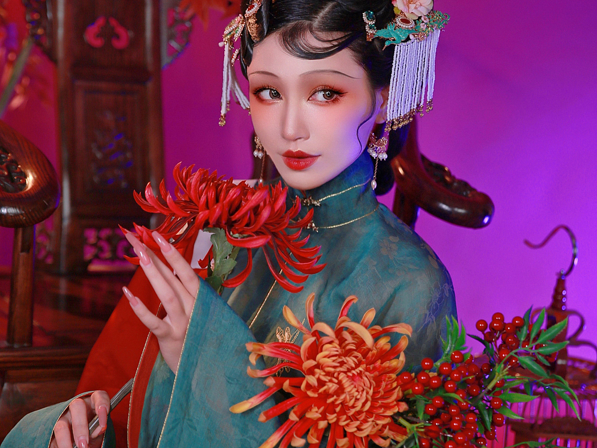 汉服私影，画中人非眼前人