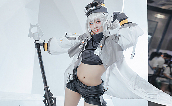 代号：弥弥尔 利维坦cosplay